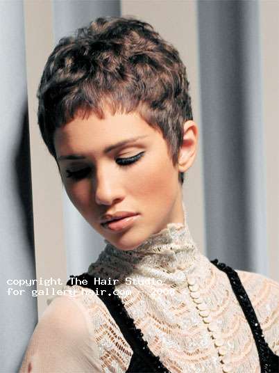 Fotos de peluquería: Capas - Rubio - Corto 