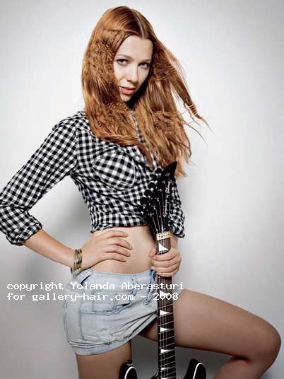 Fotos de peluquería: Rizos - Rubio - Largo 