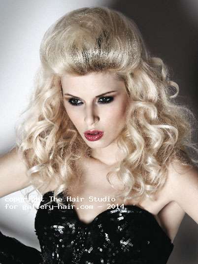 Fotos de peluquería: Rizos - Rubio - Largo 