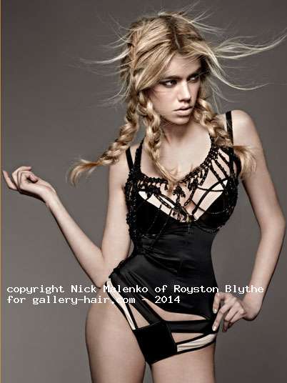 Fotos de peluquería:  - Rubio - Largo 