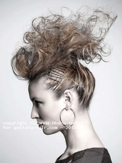 Fotos de peluquería: Recogidos - Rubio - Media melena 