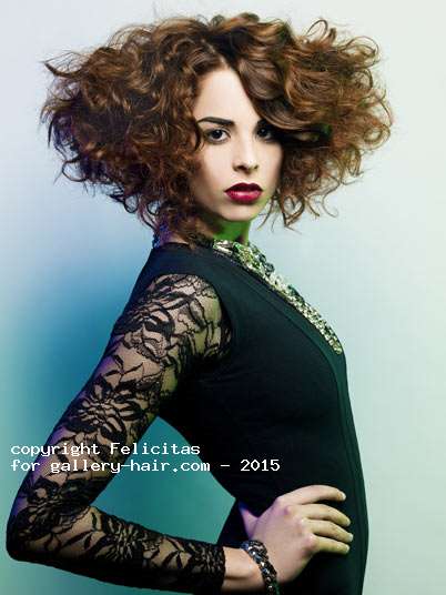 Fotos de peluquería: Volumen - Castaño - Largo 