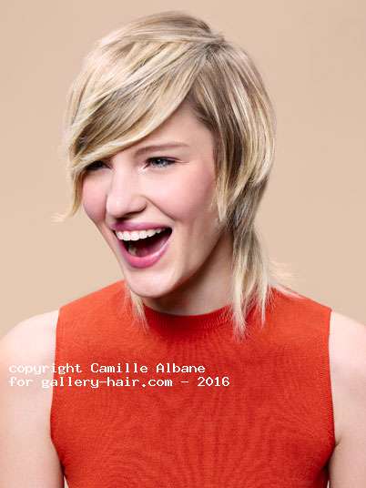 Fotos de peluquería: Desfilados - Rubio - Media melena 