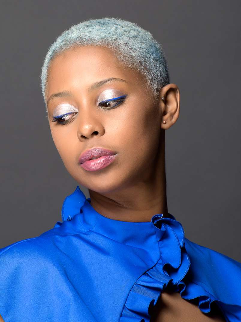 Fotos de peluquería:  - Blanco - Corto 