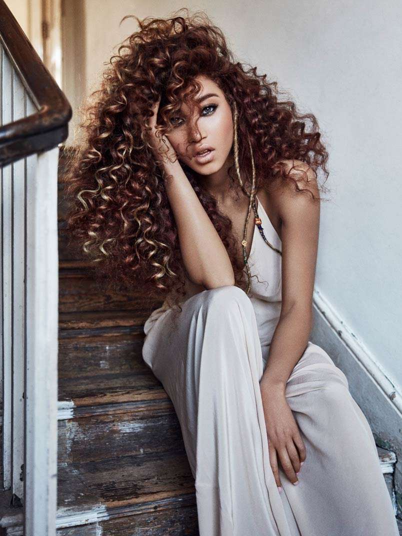 Fotos de peluquería: Rizos - Castaño - Largo 